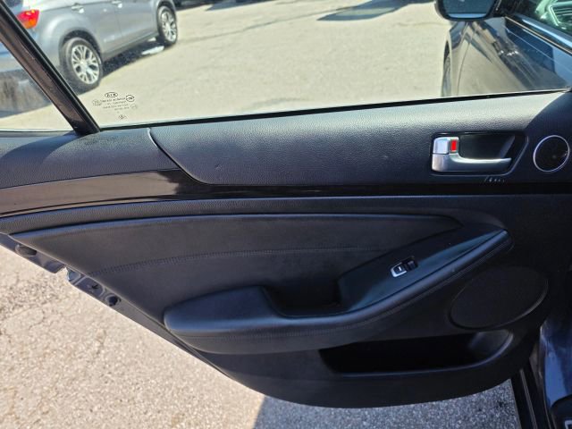 Used 2014 Kia Cadenza Premium image 18