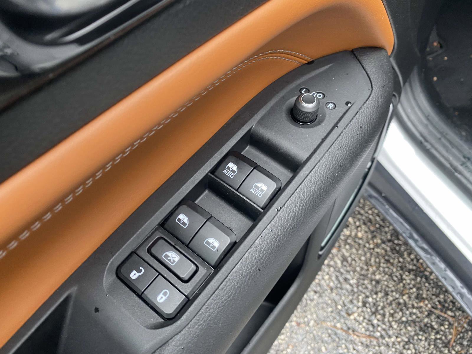 Certified 2024 Jeep Compass Limited image 15