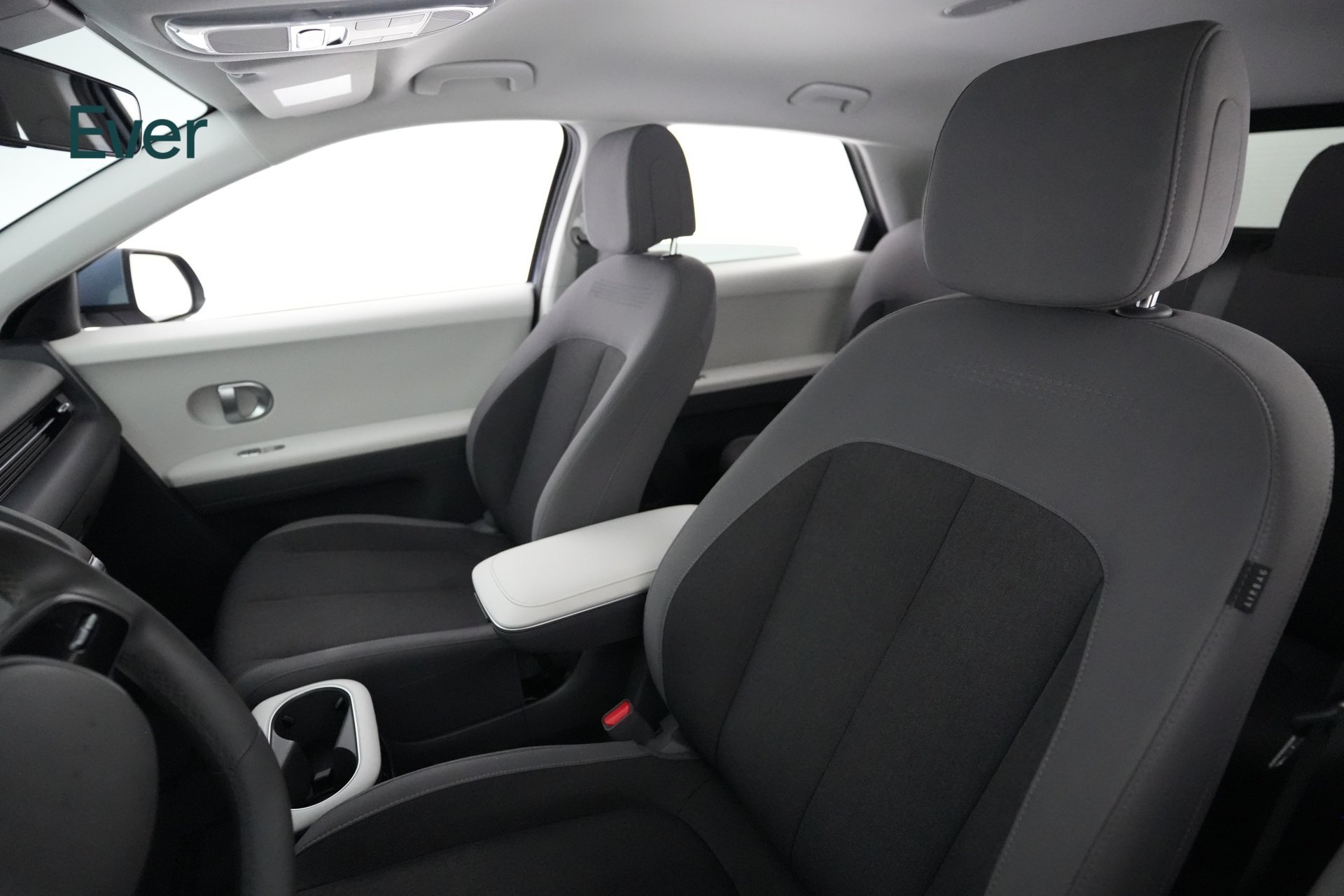 Used 2024 Hyundai Ioniq 5 SEL RWD image 4