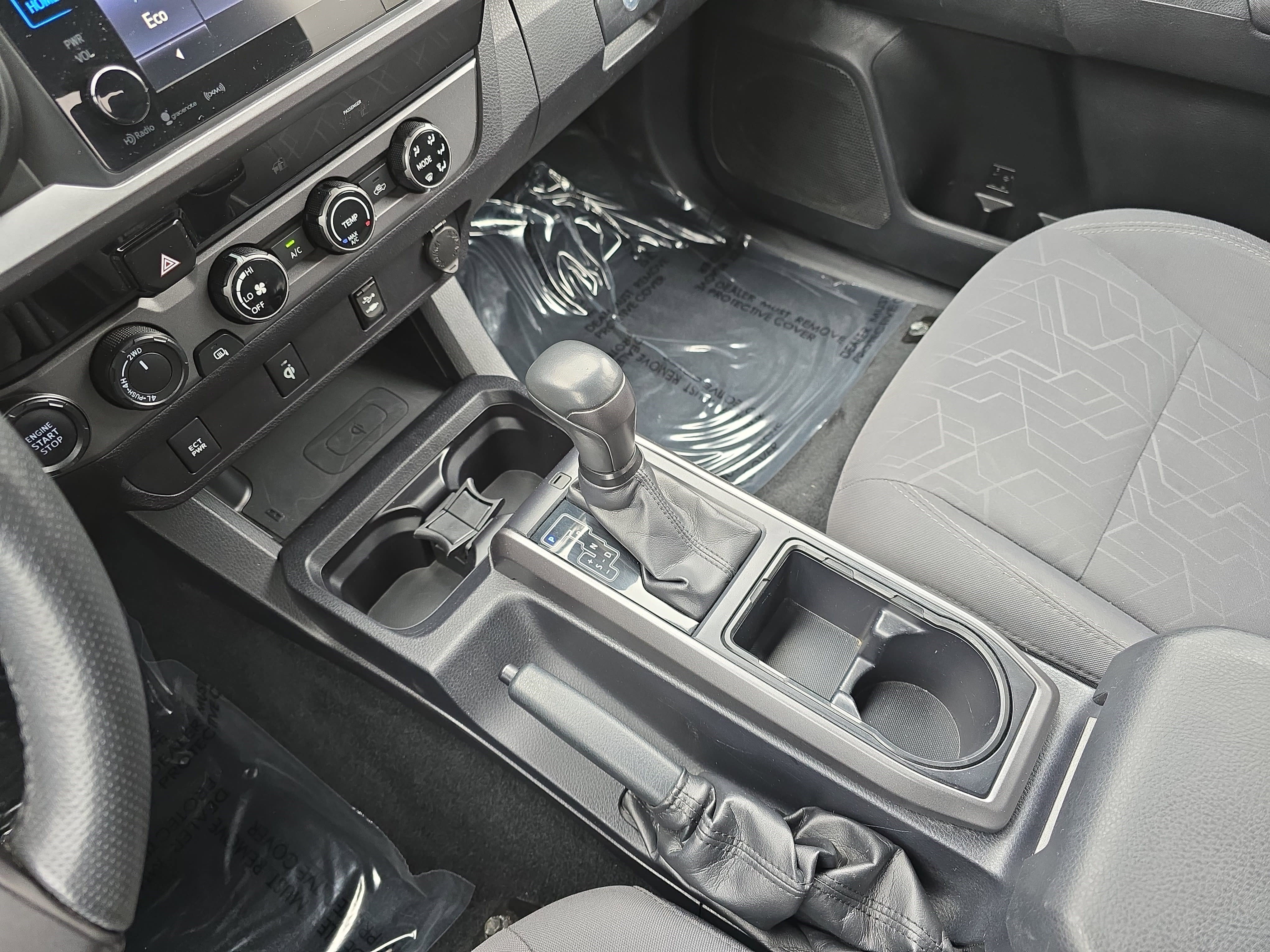 Used 2017 Toyota Tacoma TRD Sport image 22