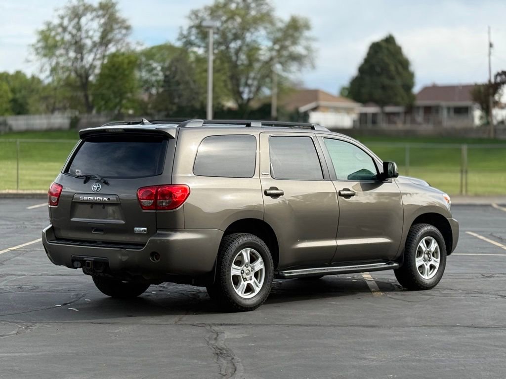Used 2012 Toyota Sequoia SR5 w/ Premium Pkg AWD/4WD image 5