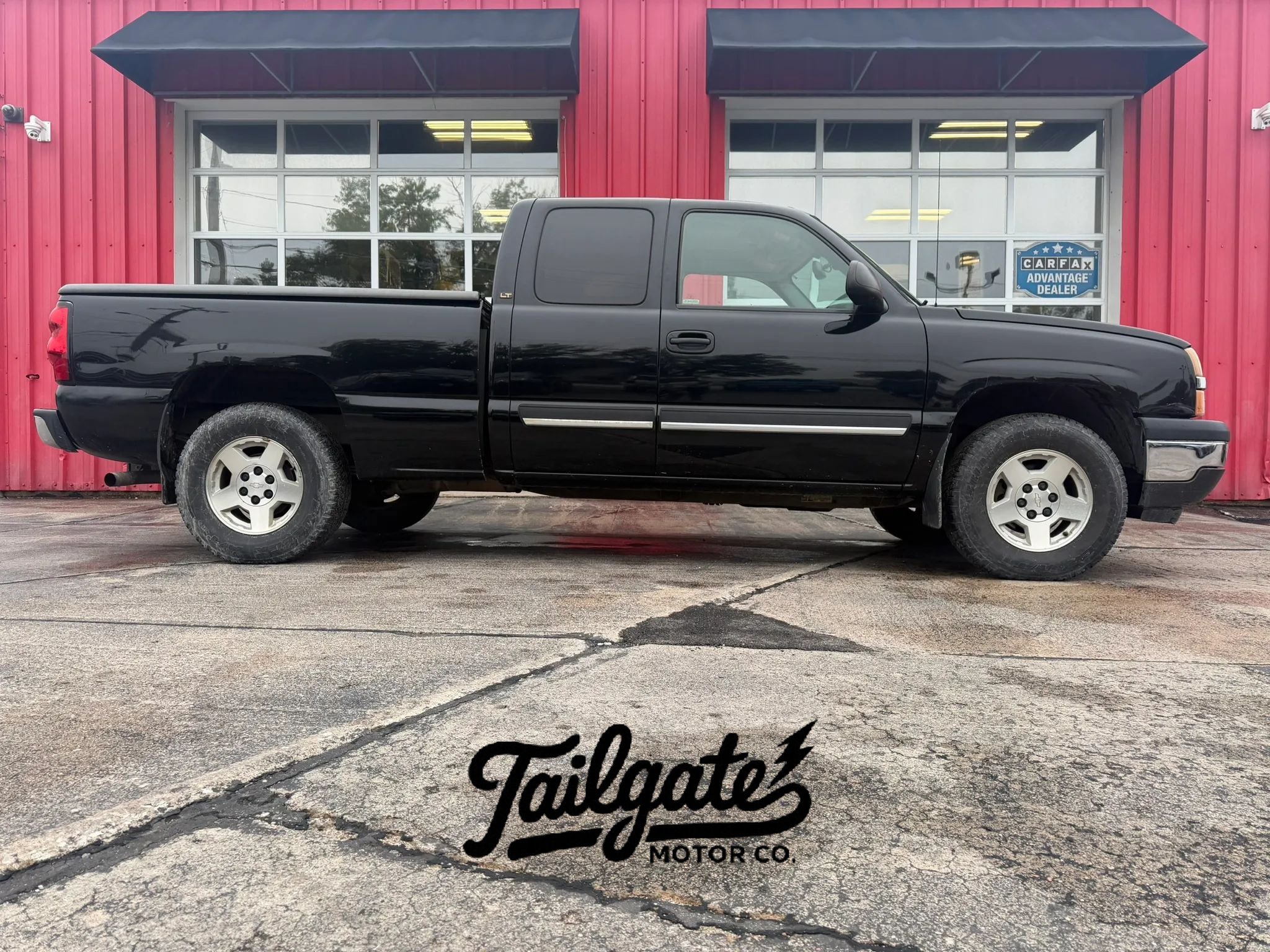 Used 2005 Chevrolet Silverado 1500 LT w/ Light Duty Power Package AWD/4WD image 1