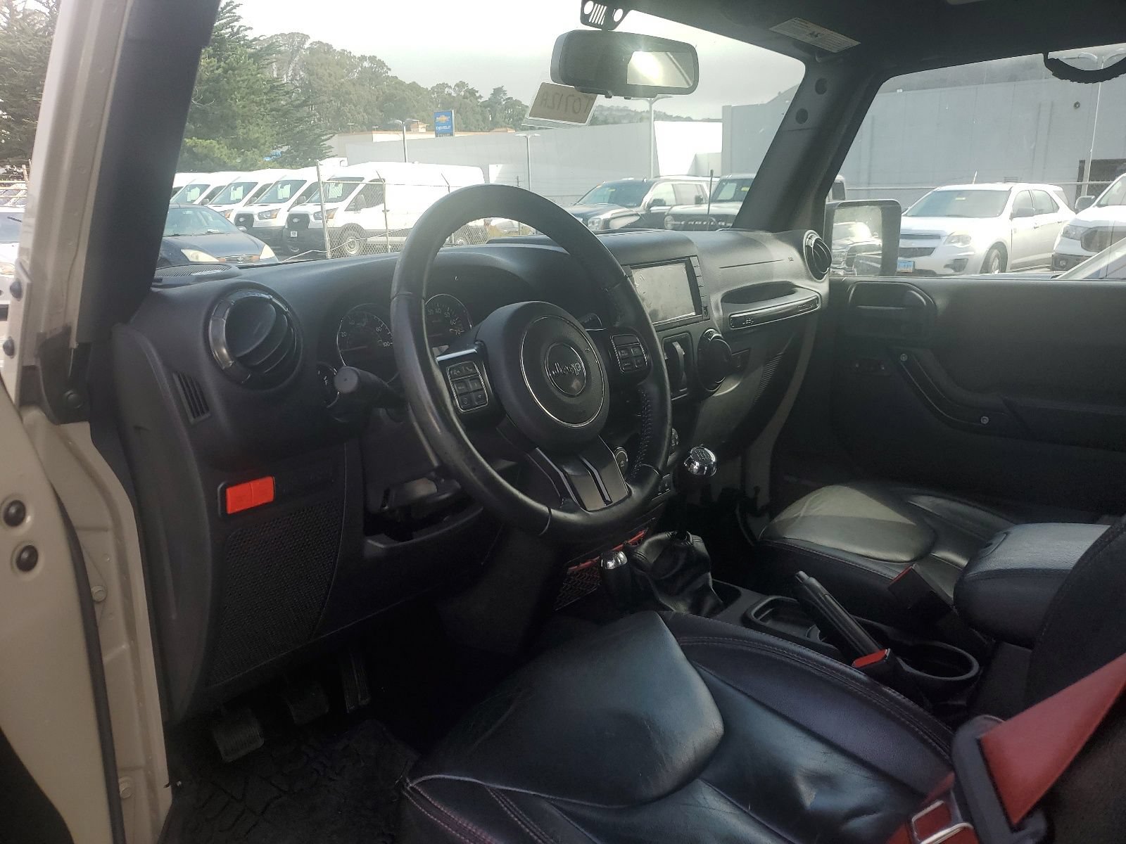 Used 2017 Jeep Wrangler Rubicon AWD/4WD image 9