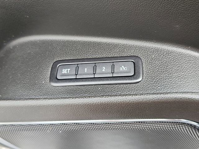 Used 2018 GMC Yukon SLT image 14