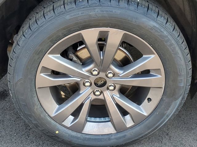Certified 2025 Ford Explorer Active w/ Active Comfort Package AWD/4WD image 5