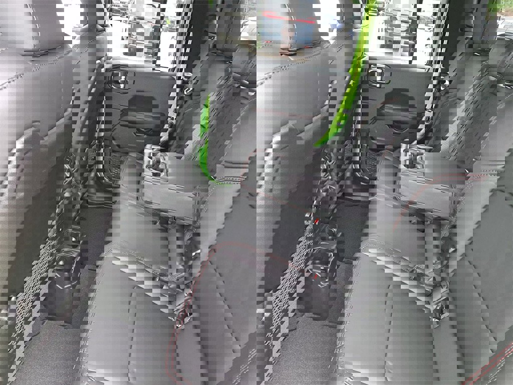 New 2025 Jeep Gladiator Rubicon image 13