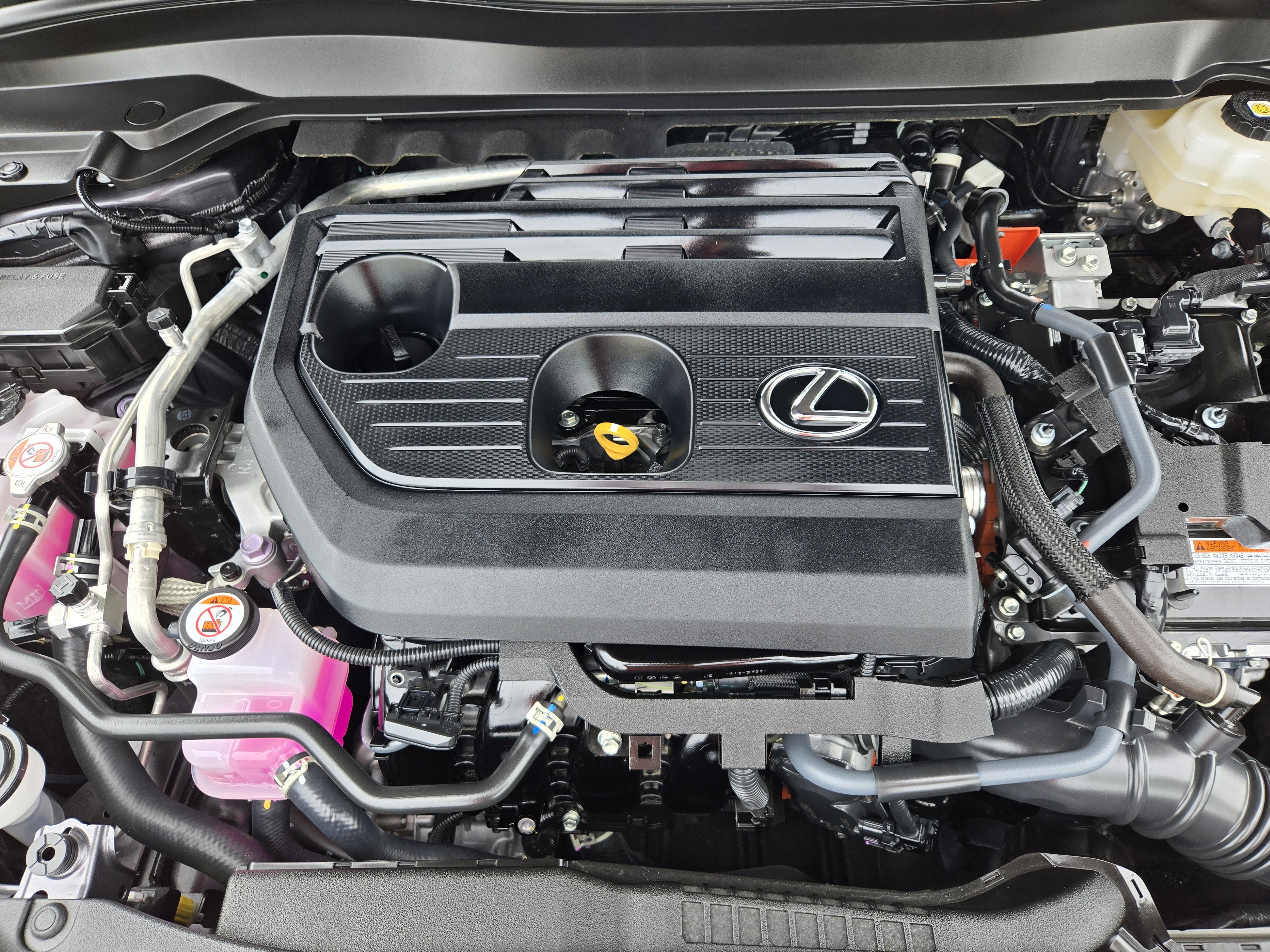 Used 2025 Lexus UX 300h FWD w/ Accessory Package (Z1) image 33