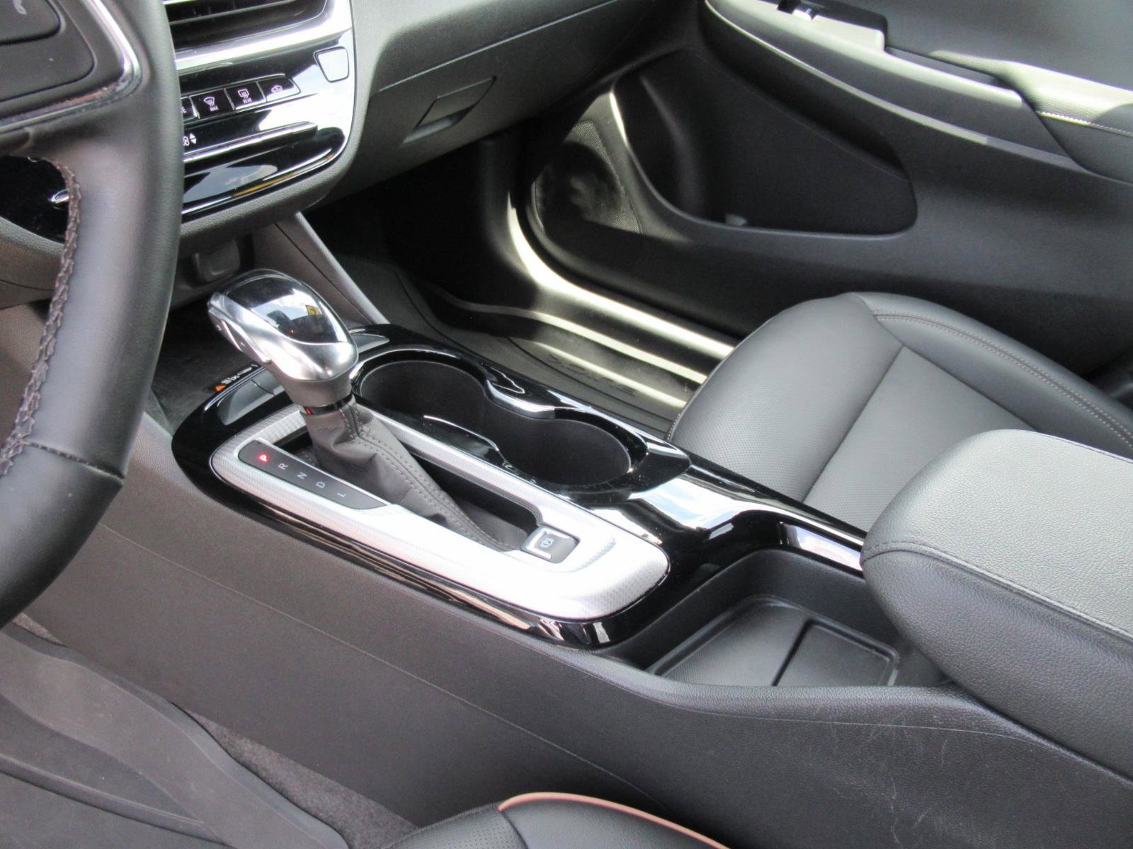 Used 2025 Buick Envista Avenir FWD image 16