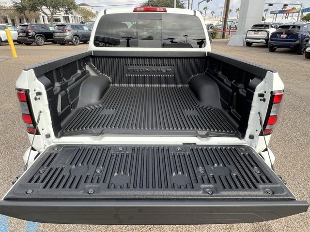 New 2026 Nissan Frontier SV image 7