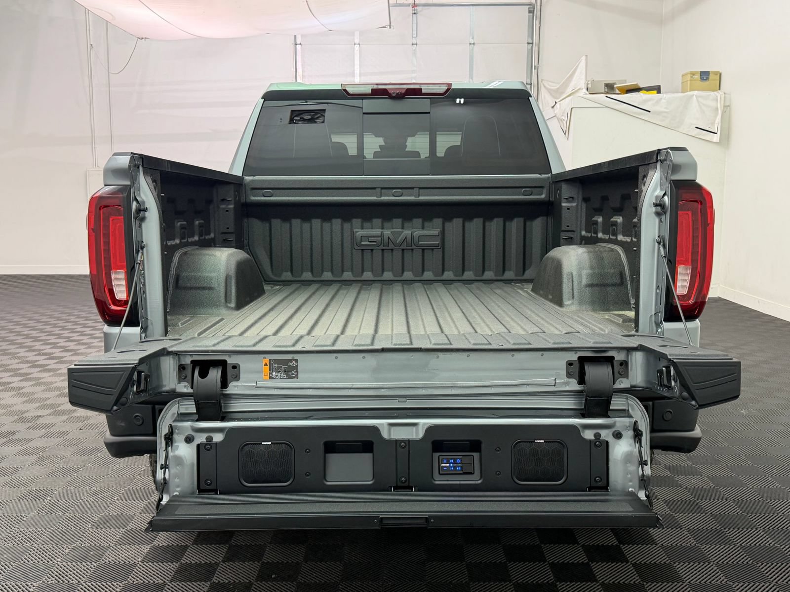 New 2026 GMC Sierra 1500 AT4X w/ AT4X AEV Edition AWD/4WD image 26