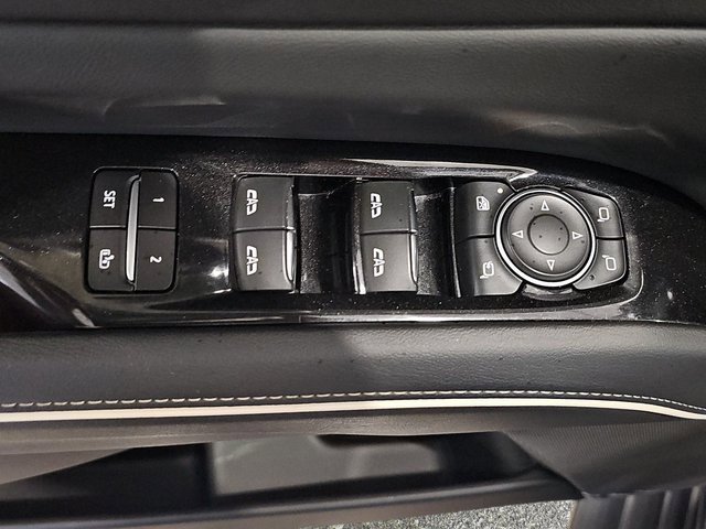 Used 2022 Cadillac Escalade Premium Luxury w/ LPO, Floor Liner Package image 32