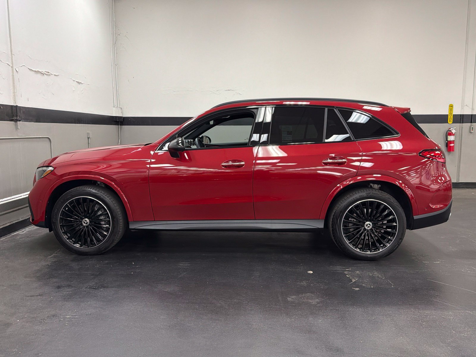 Used 2026 Mercedes-Benz GLC 300 image 10
