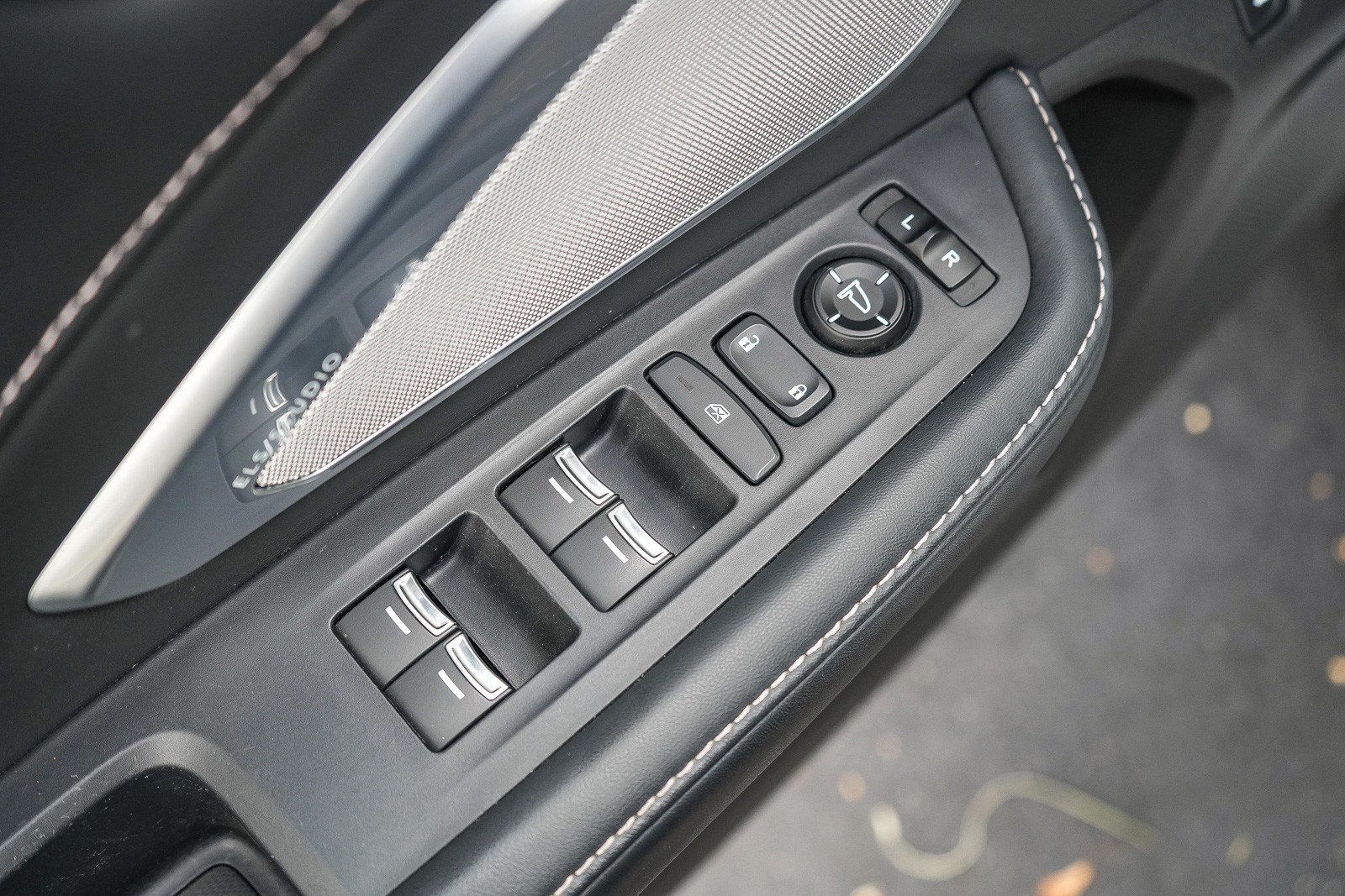 Used 2020 Acura RDX w/ Technology Package AWD/4WD image 20