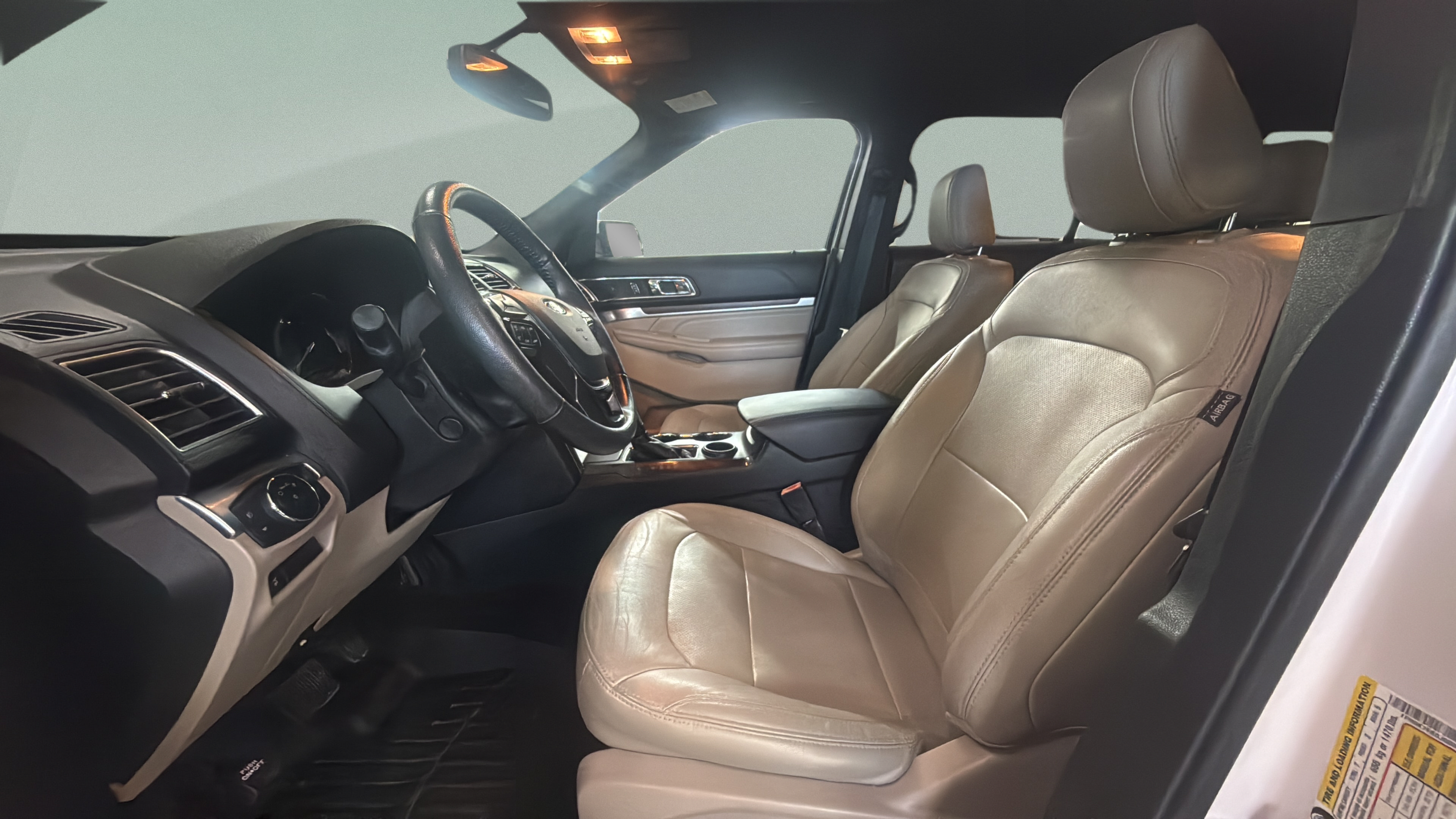 Used 2018 Ford Explorer Limited FWD image 10