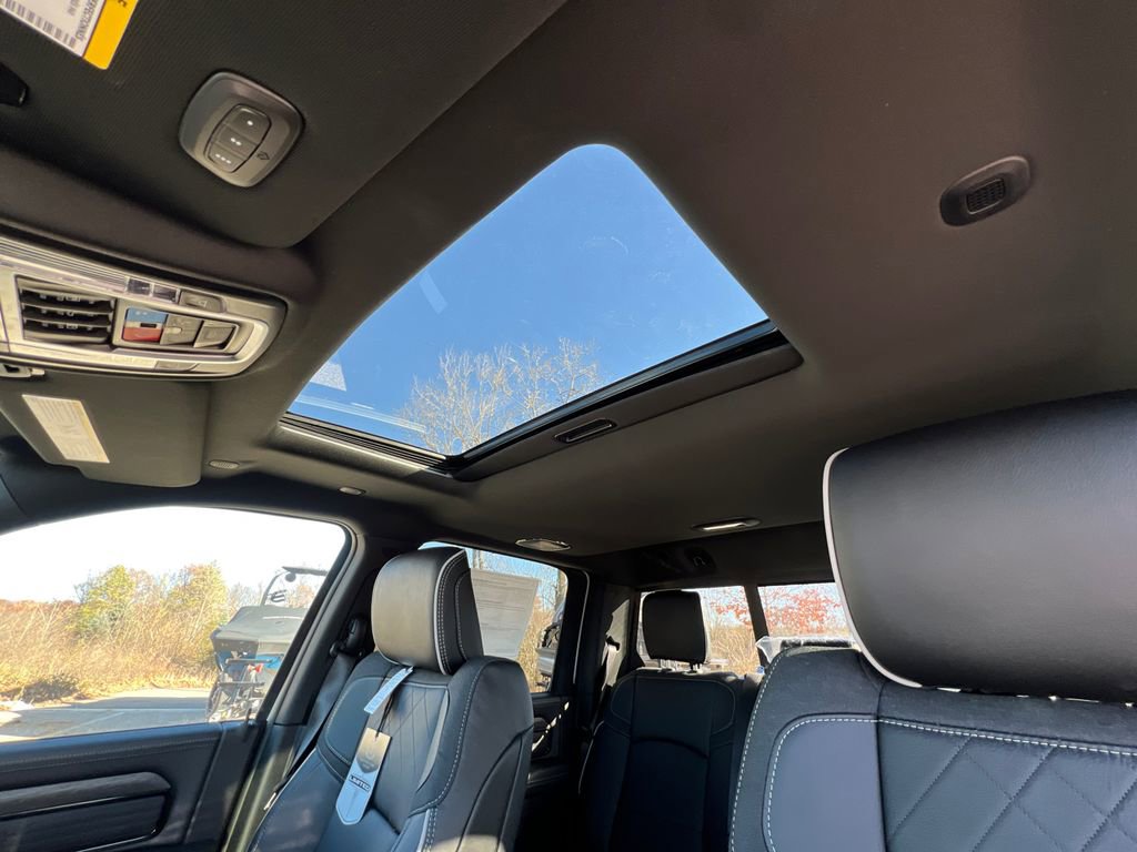 New 2026 RAM 3500 Limited image 28