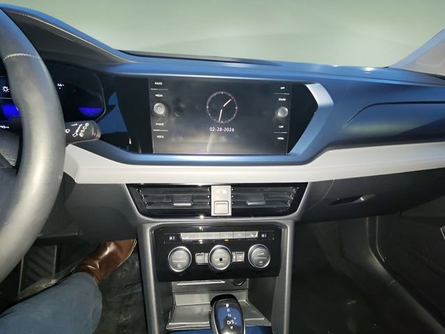 Used 2024 Volkswagen Taos SE image 22