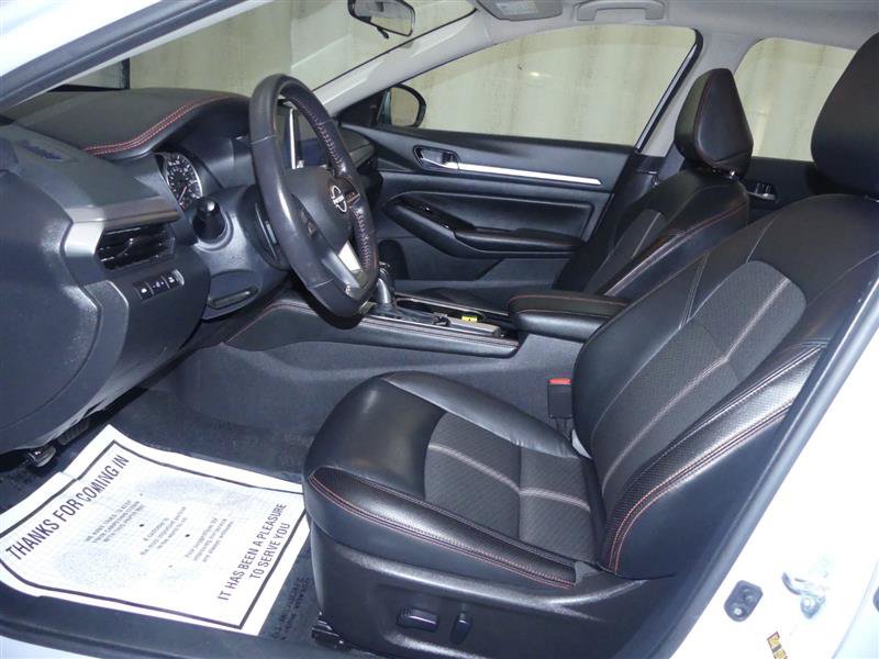 Used 2024 Nissan Altima 2.5 SR FWD image 20