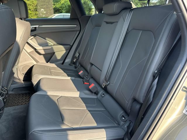Used 2022 Audi Q3 2.0T Premium Plus w/ Premium Plus Package AWD/4WD image 15