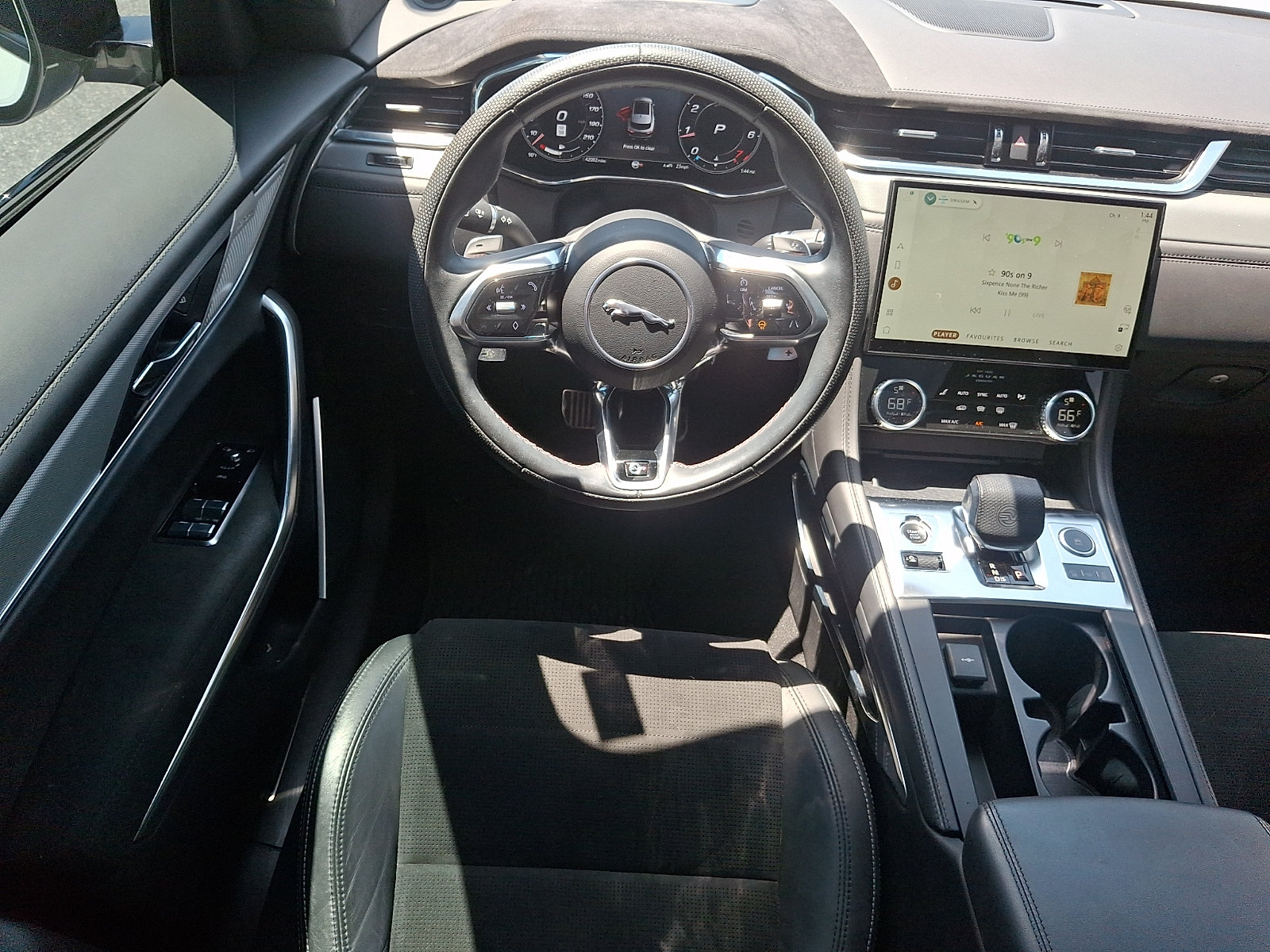 Used 2021 Jaguar F-PACE SVR AWD/4WD image 10