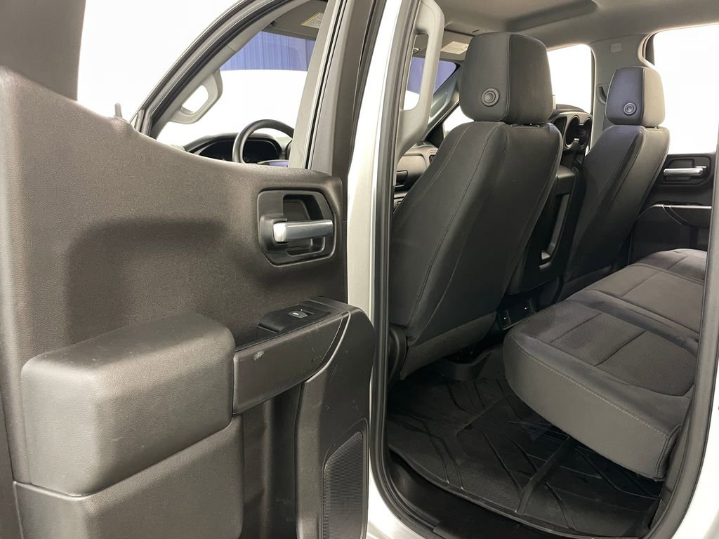 Used 2019 Chevrolet Silverado 1500 Custom w/ Custom Convenience Package AWD/4WD image 35