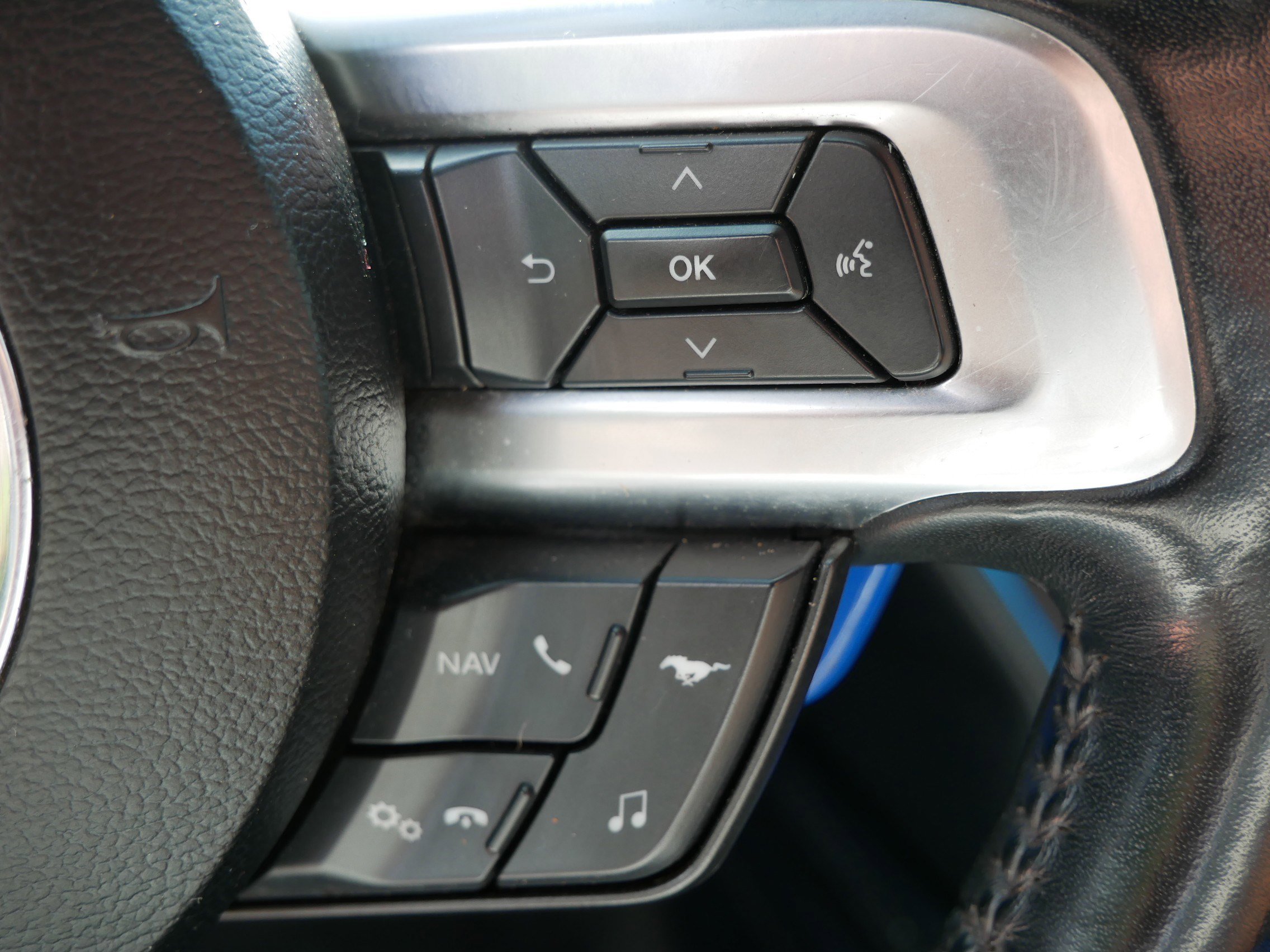 Used 2019 Ford Mustang GT Premium w/ Equipment Group 401A image 27