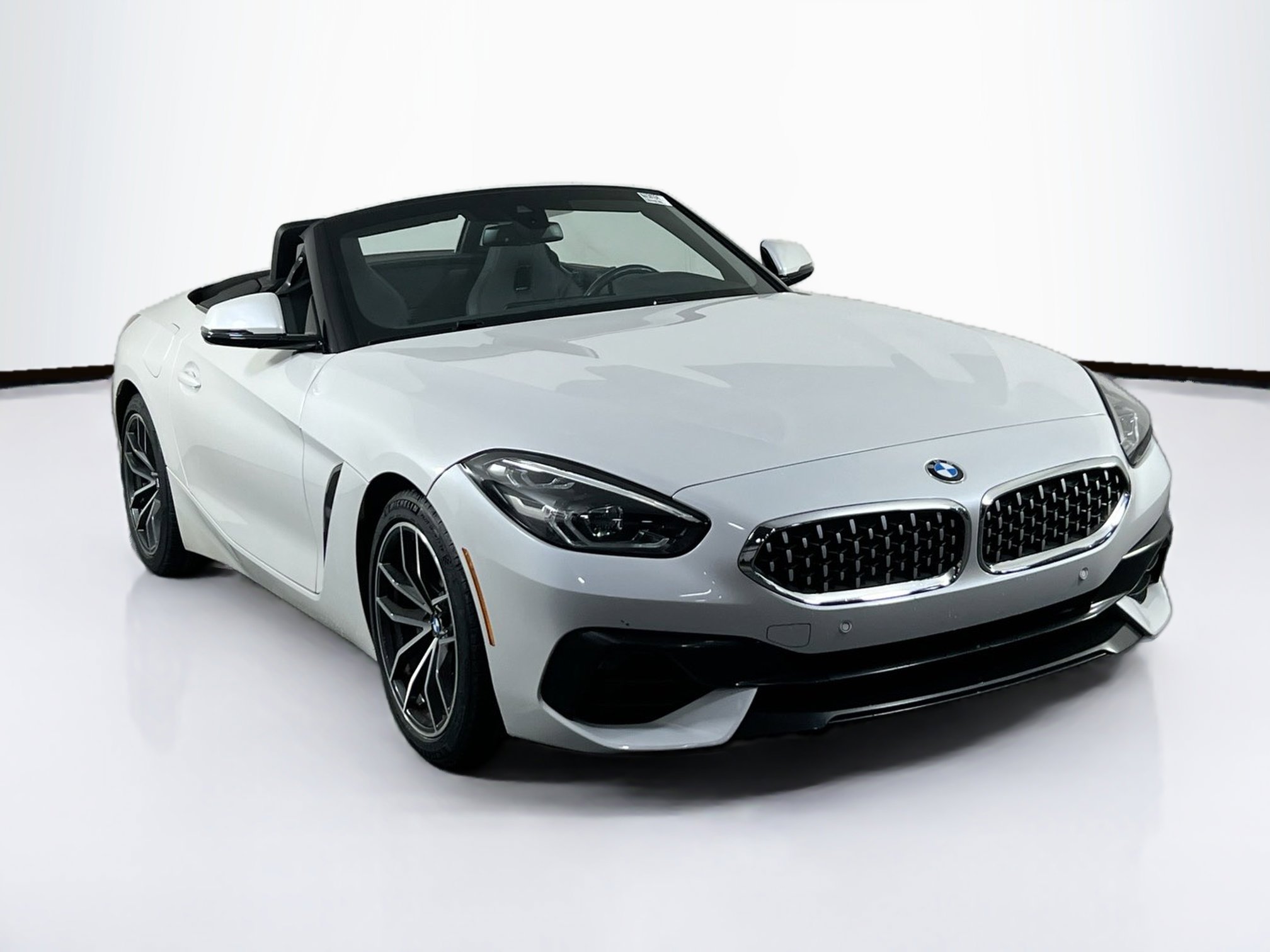 Used 2022 BMW Z4 sDrive30i w/ Driving Assistance Package RWD image 3