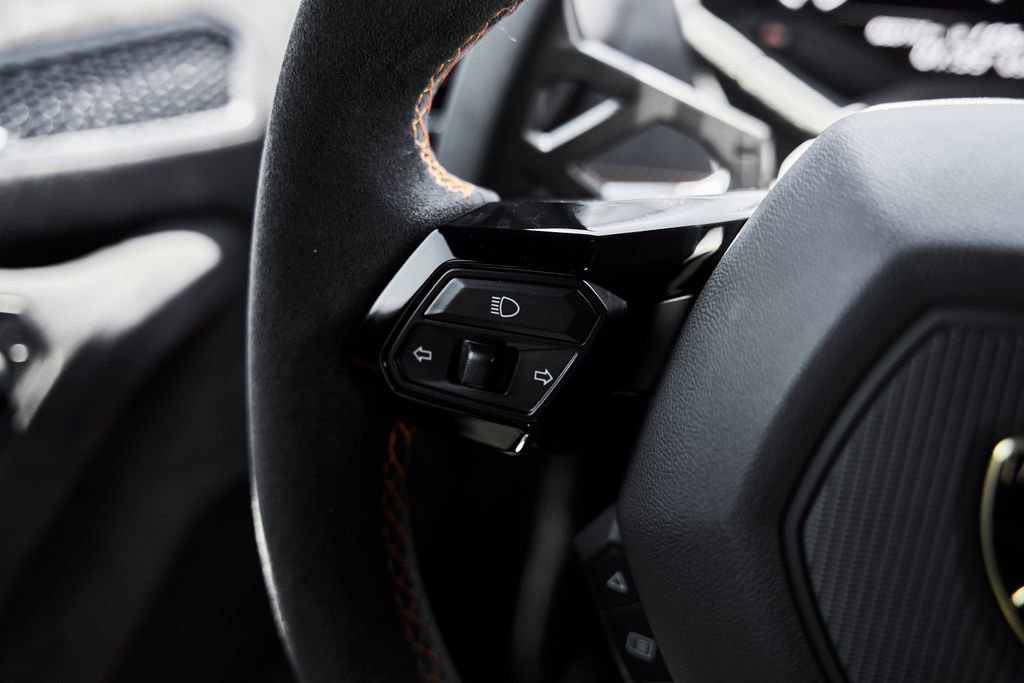 Used 2023 Lamborghini Huracan Sterrato image 57