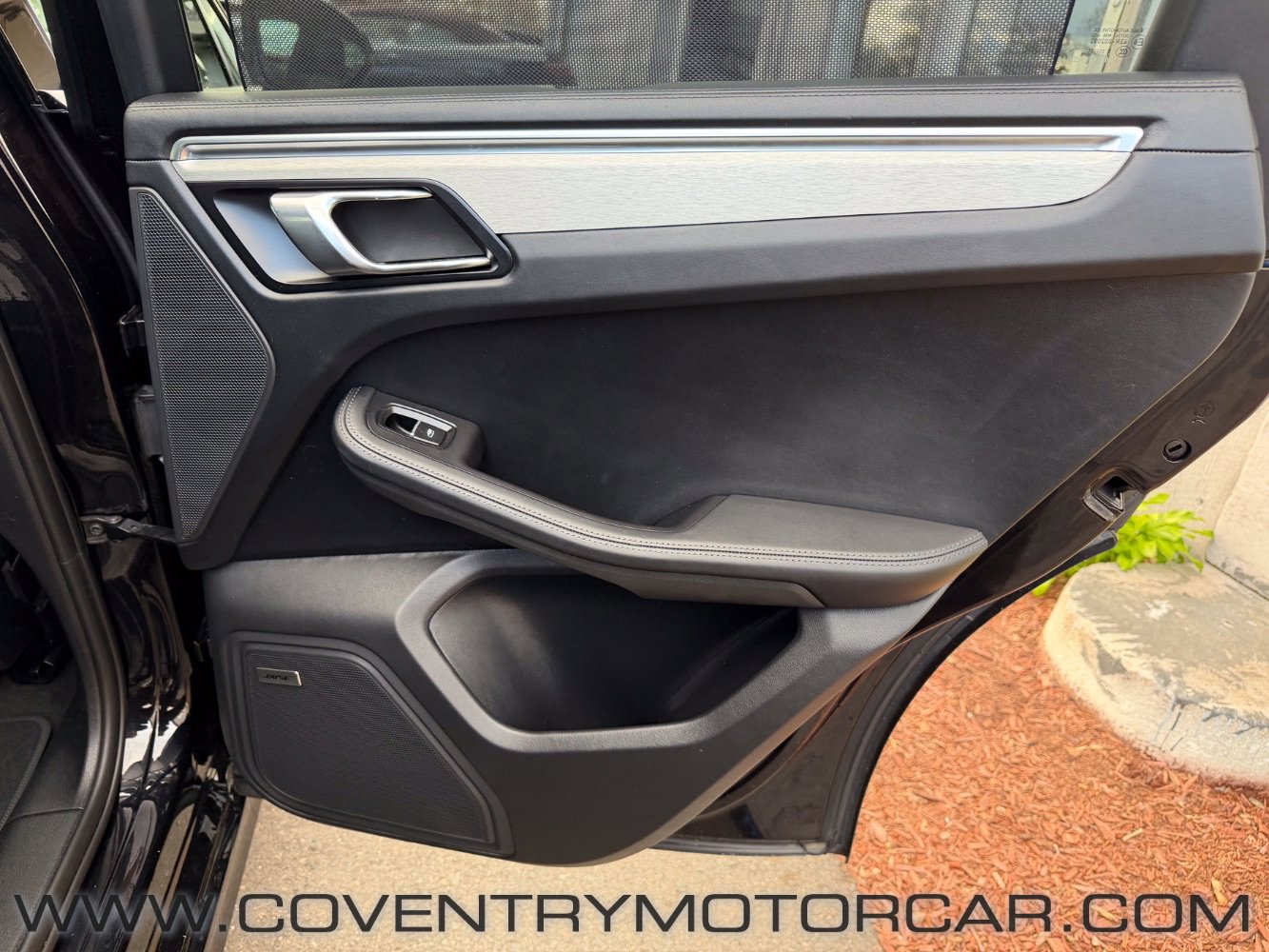Used 2020 Porsche Macan Turbo image 53