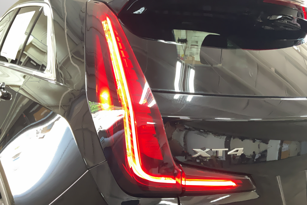 Certified 2024 Cadillac XT4 Luxury FWD image 29