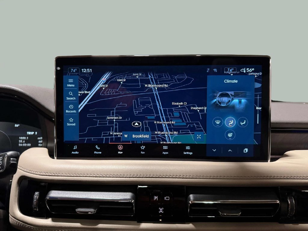 Certified 2023 Lincoln Nautilus Reserve AWD/4WD image 6