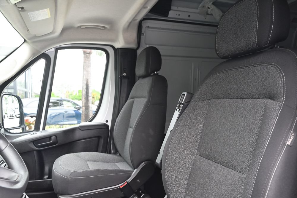 Used 2024 RAM ProMaster 2500 w/ Convenience Group FWD image 10