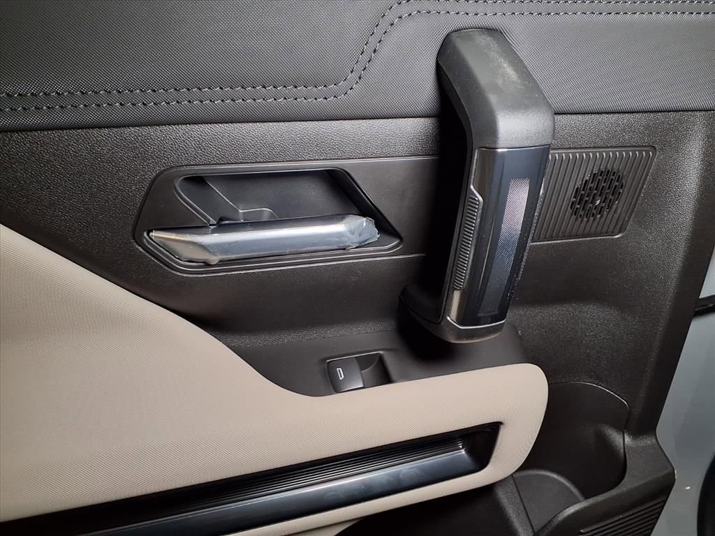 New 2026 GMC Hummer EV 4x4 Crew Cab image 14