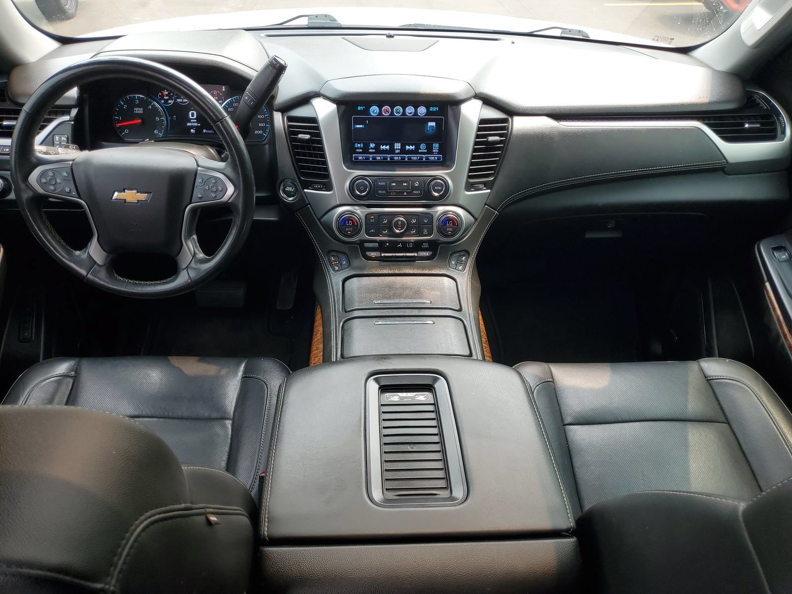 Used 2020 Chevrolet Suburban Premier w/ Premier 6.2L Value Package AWD/4WD image 32