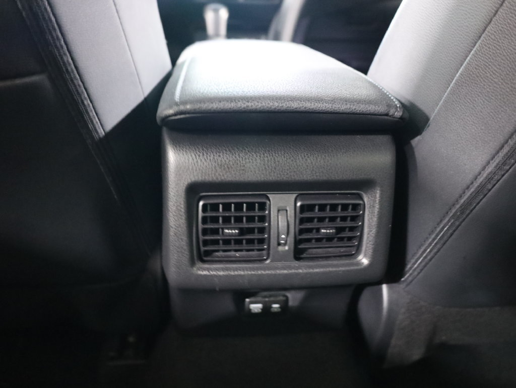 Used 2025 Toyota Camry XSE FWD image 36