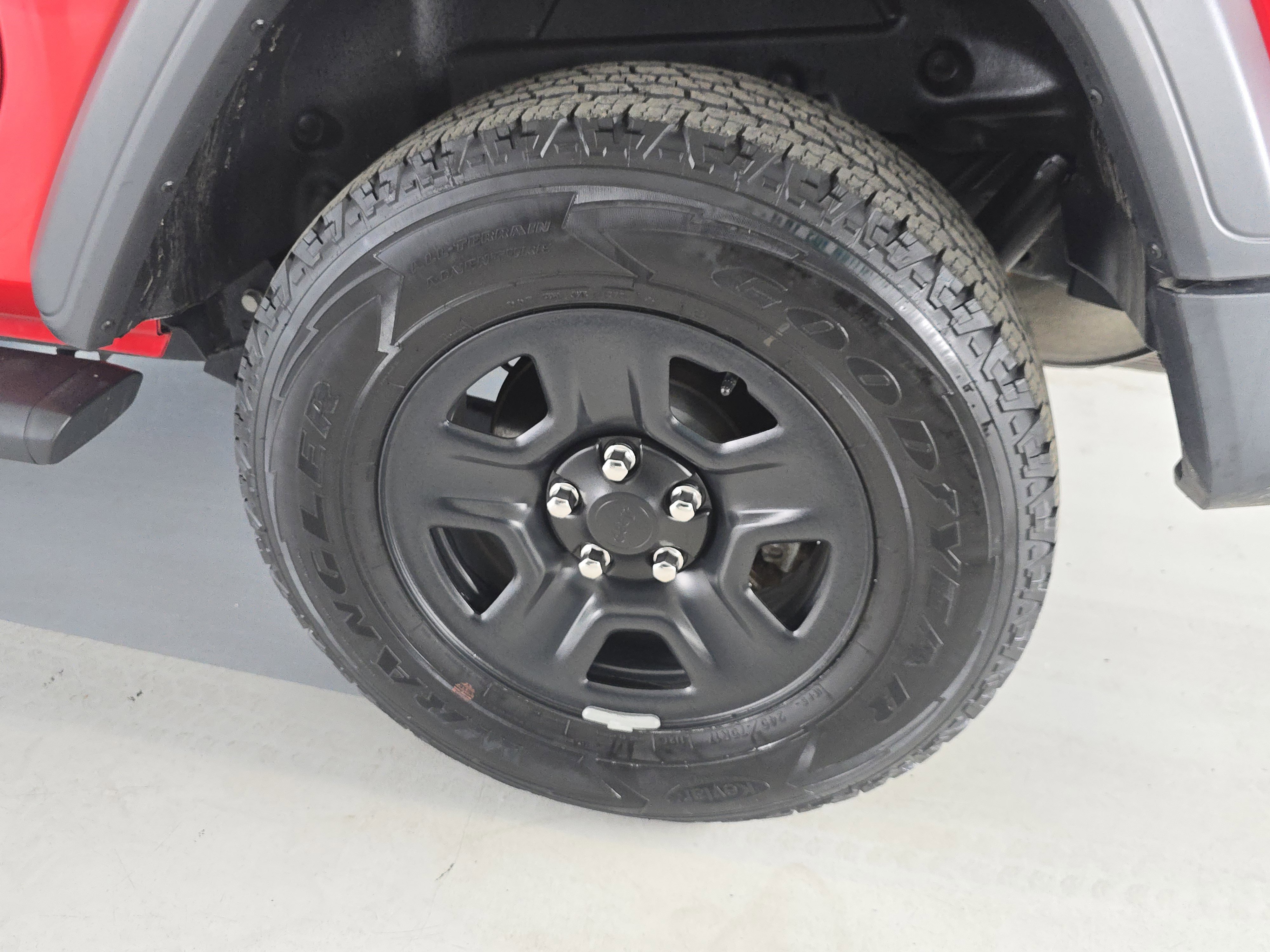 Used 2021 Jeep Wrangler Sport image 8