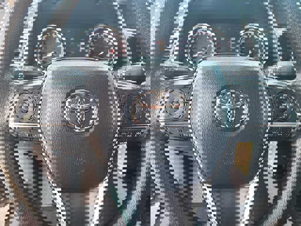 Used 2023 Toyota Camry LE image 22