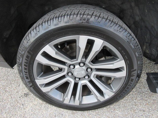 Used 2018 GMC Yukon Denali w/ Denali Ultimate Package AWD/4WD image 10