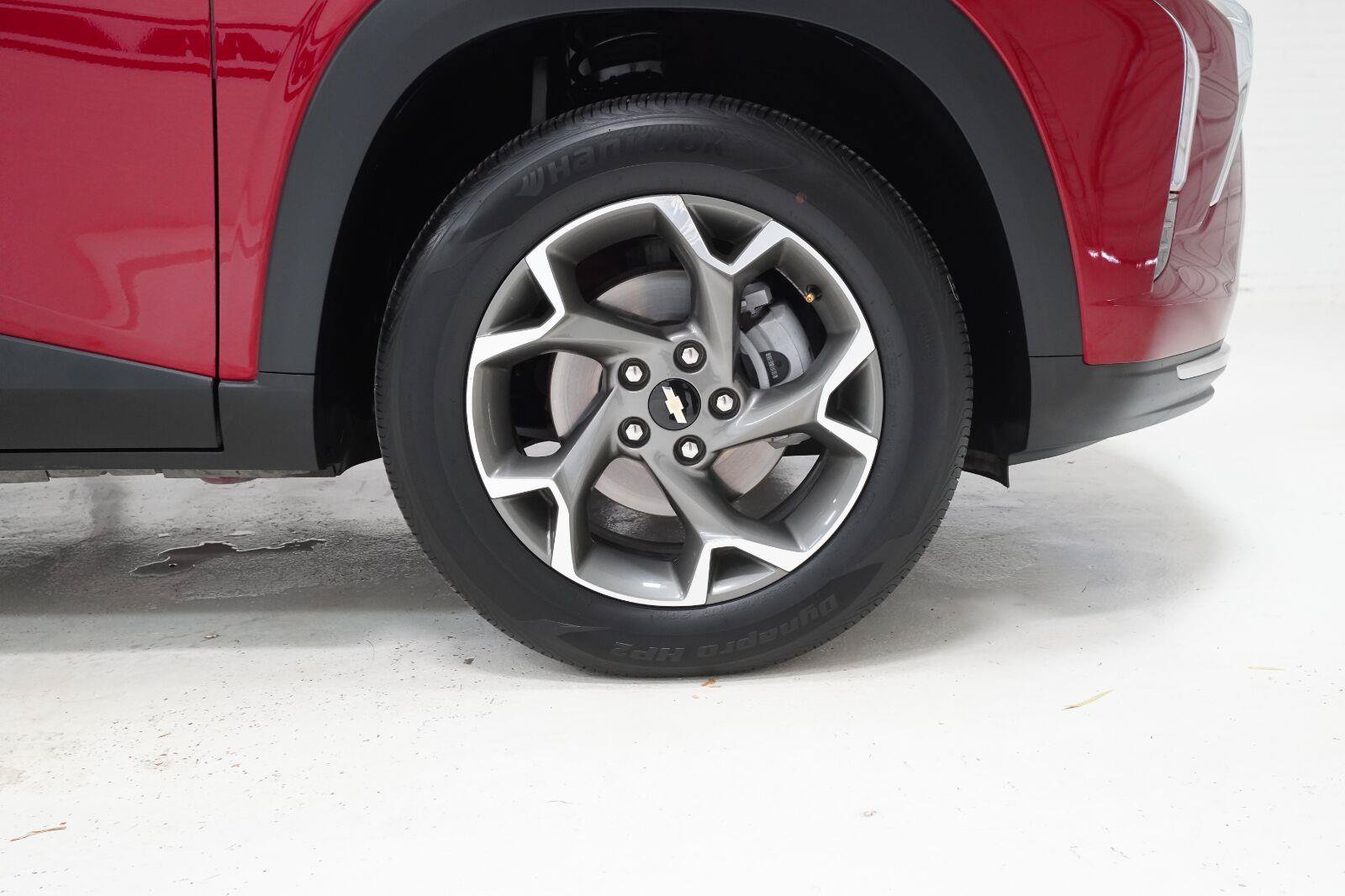 Used 2025 Chevrolet Trax LT w/ Driver Confidence Package FWD image 33