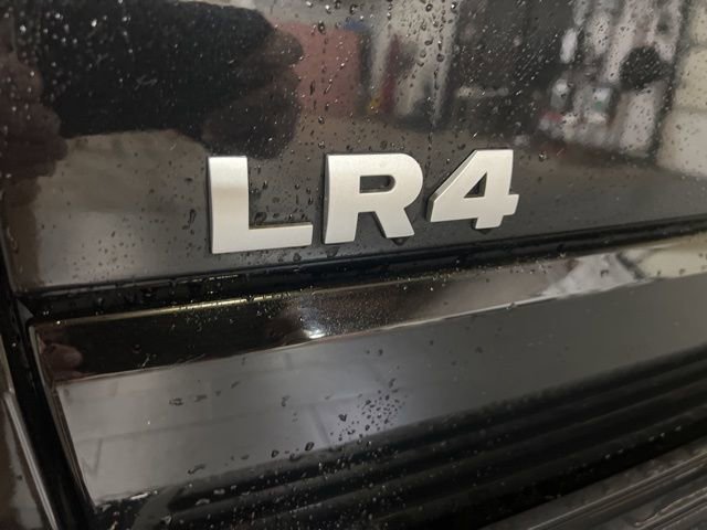 Used 2016 Land Rover LR4 HSE LUX image 11