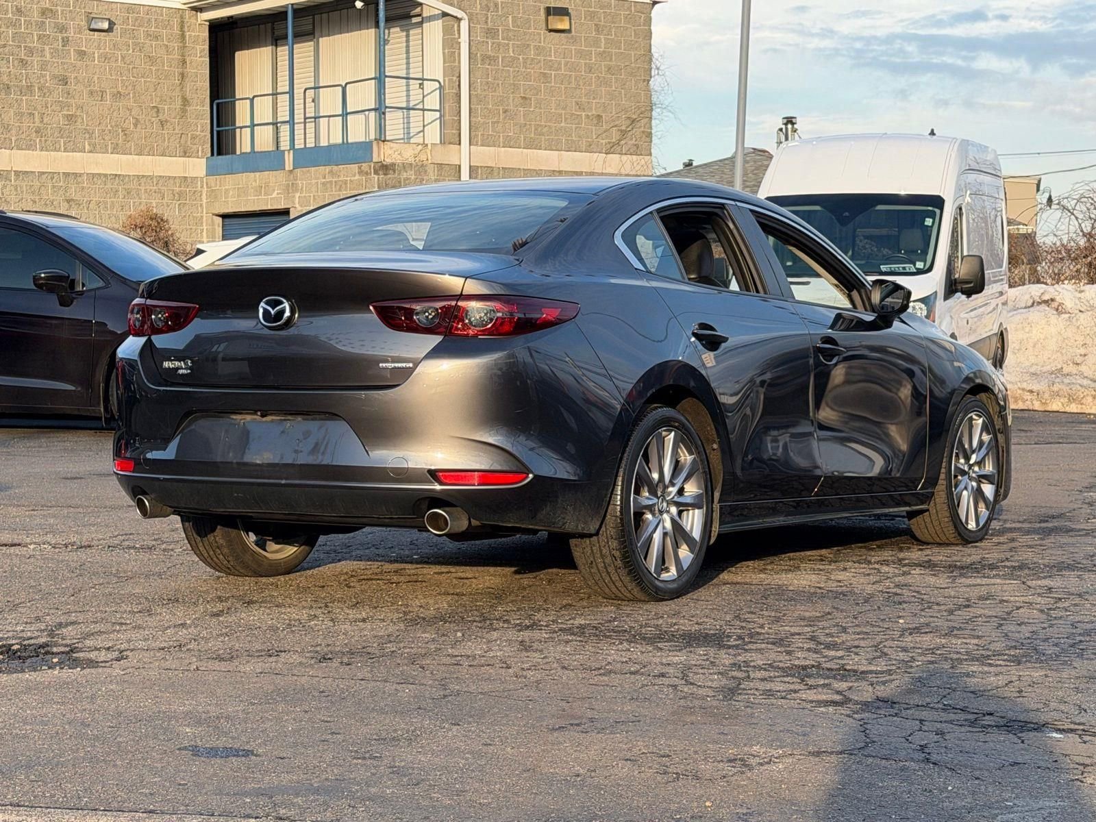 Used 2021 MAZDA MAZDA3 s image 8