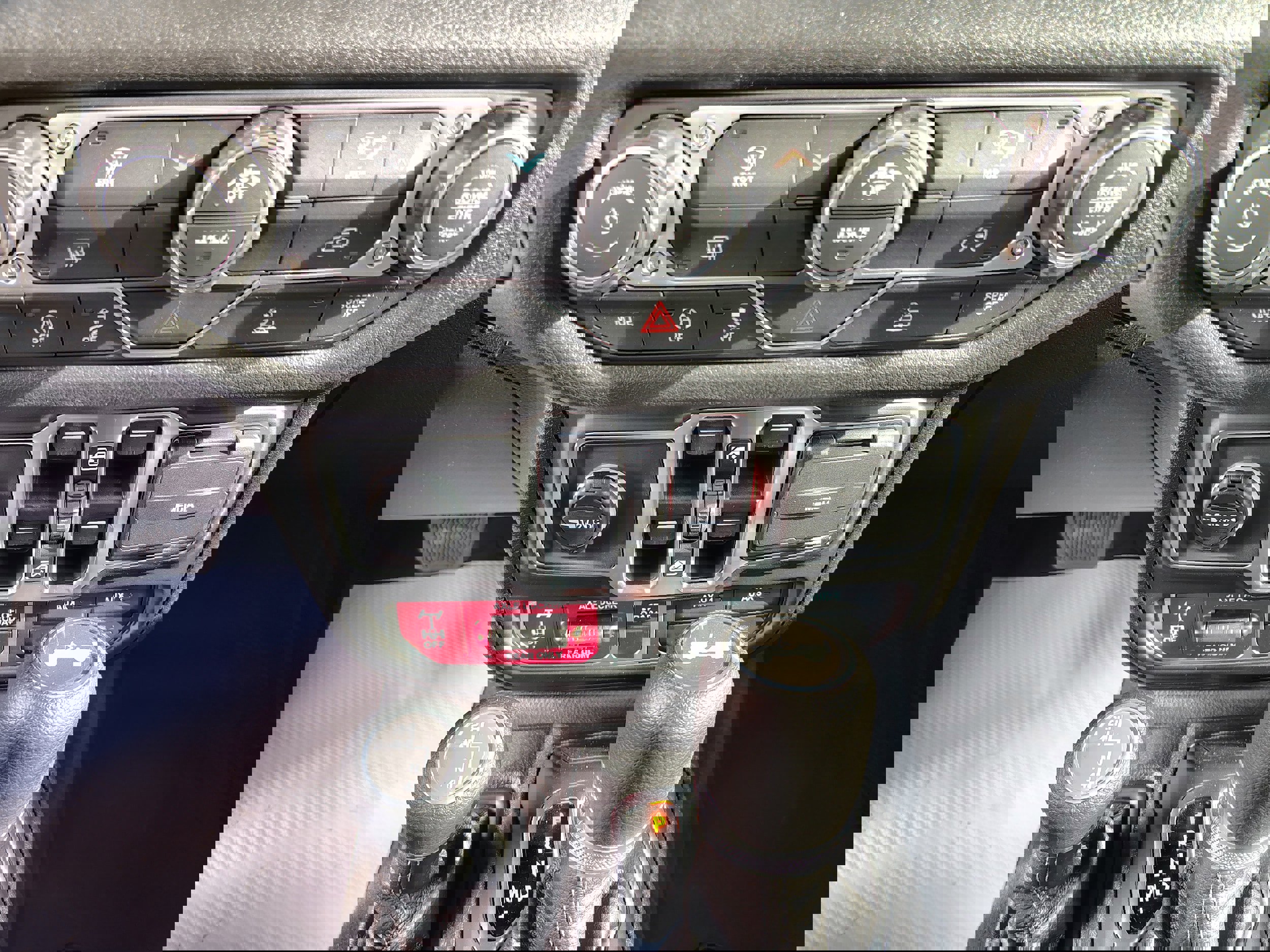 New 2026 Jeep Wrangler Unlimited Sport image 27