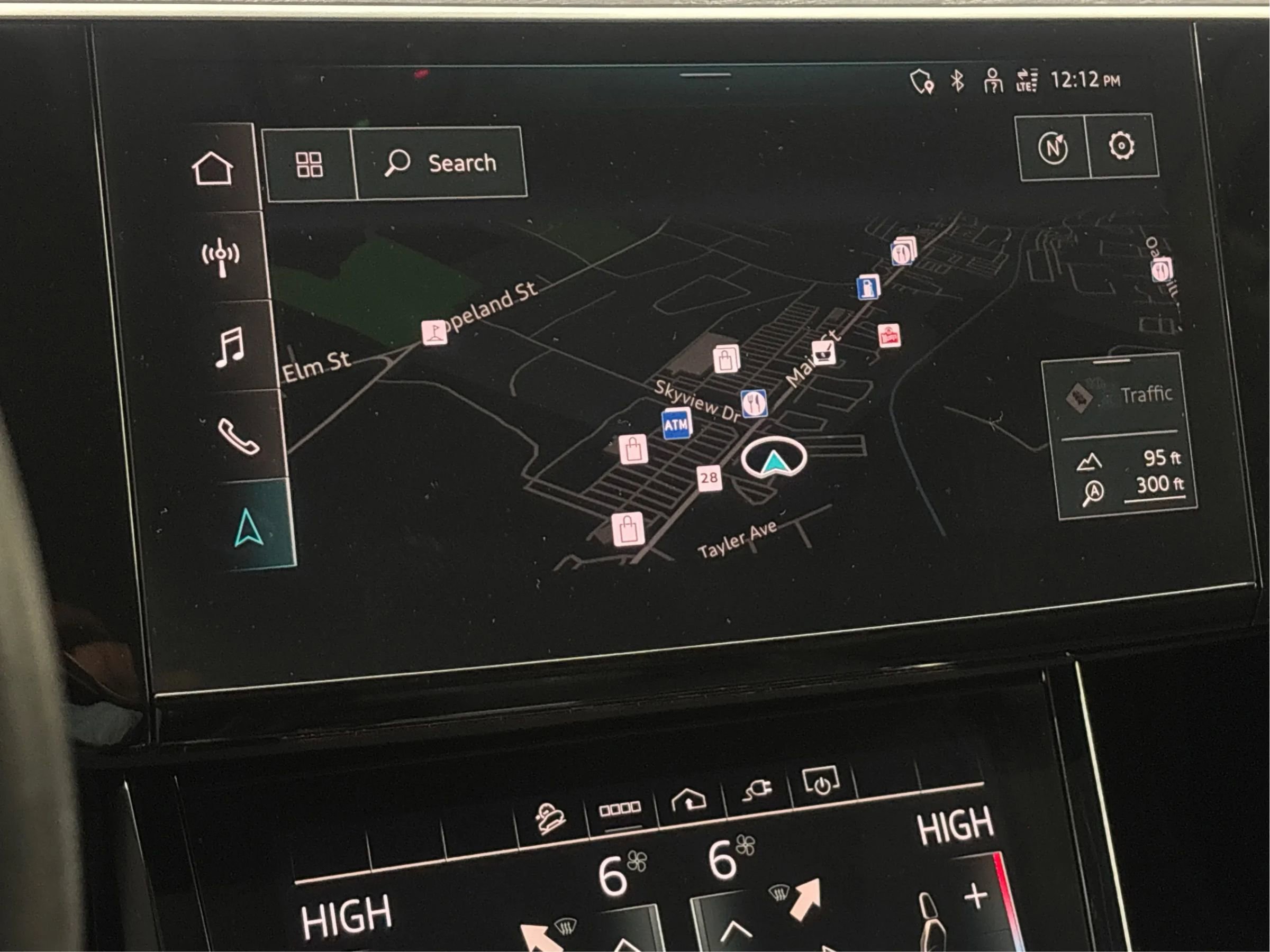 Used 2022 Audi e-tron Premium w/ Convenience Plus Package AWD/4WD image 37