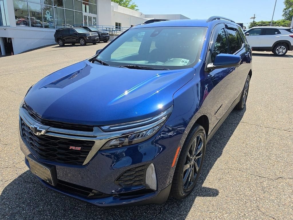 Used 2023 Chevrolet Equinox RS AWD/4WD image 7