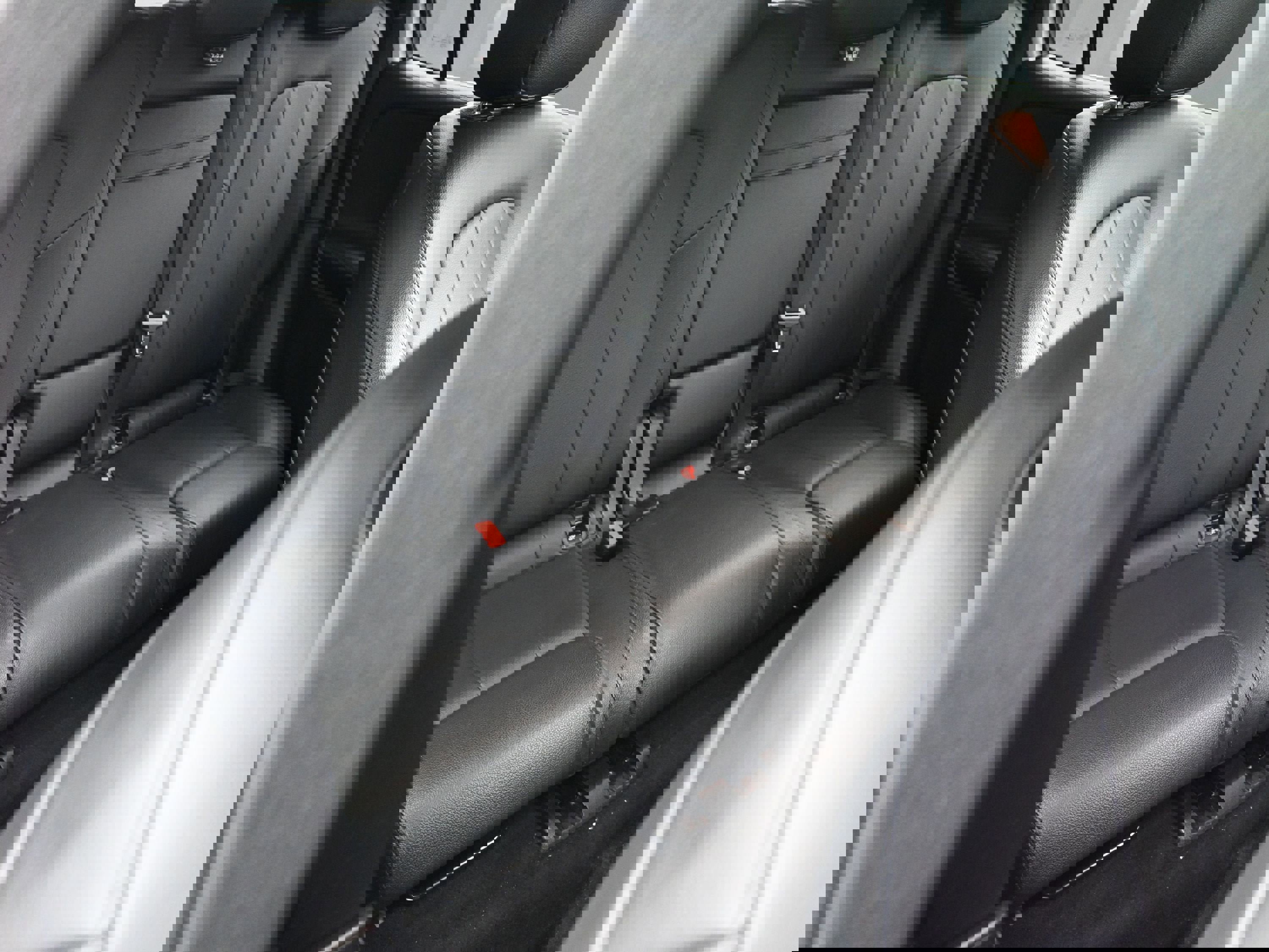 Used 2021 Mercedes-Benz GLB 250 4MATIC image 84