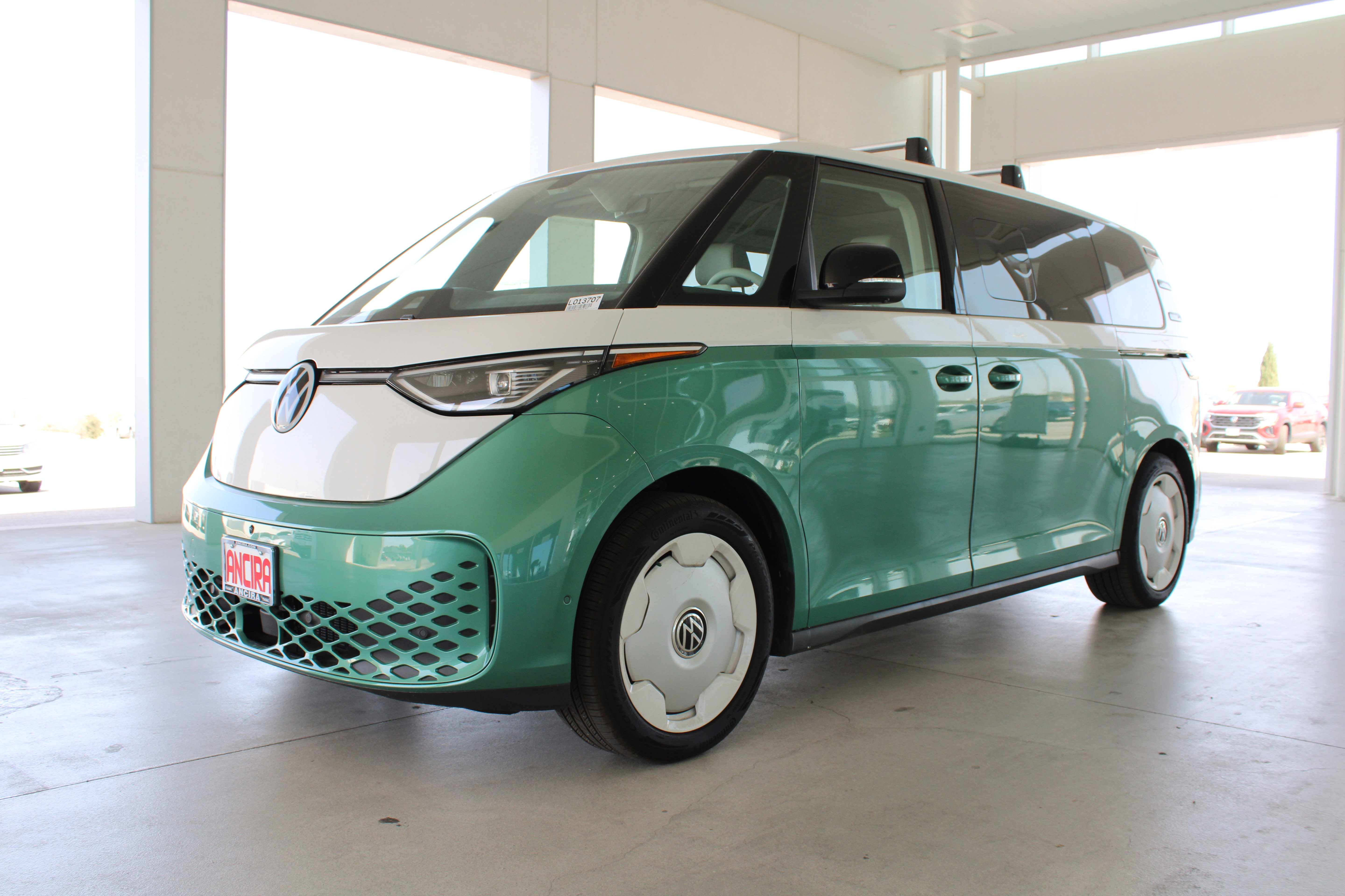 New 2025 Volkswagen ID. Buzz 1st Edition image 6