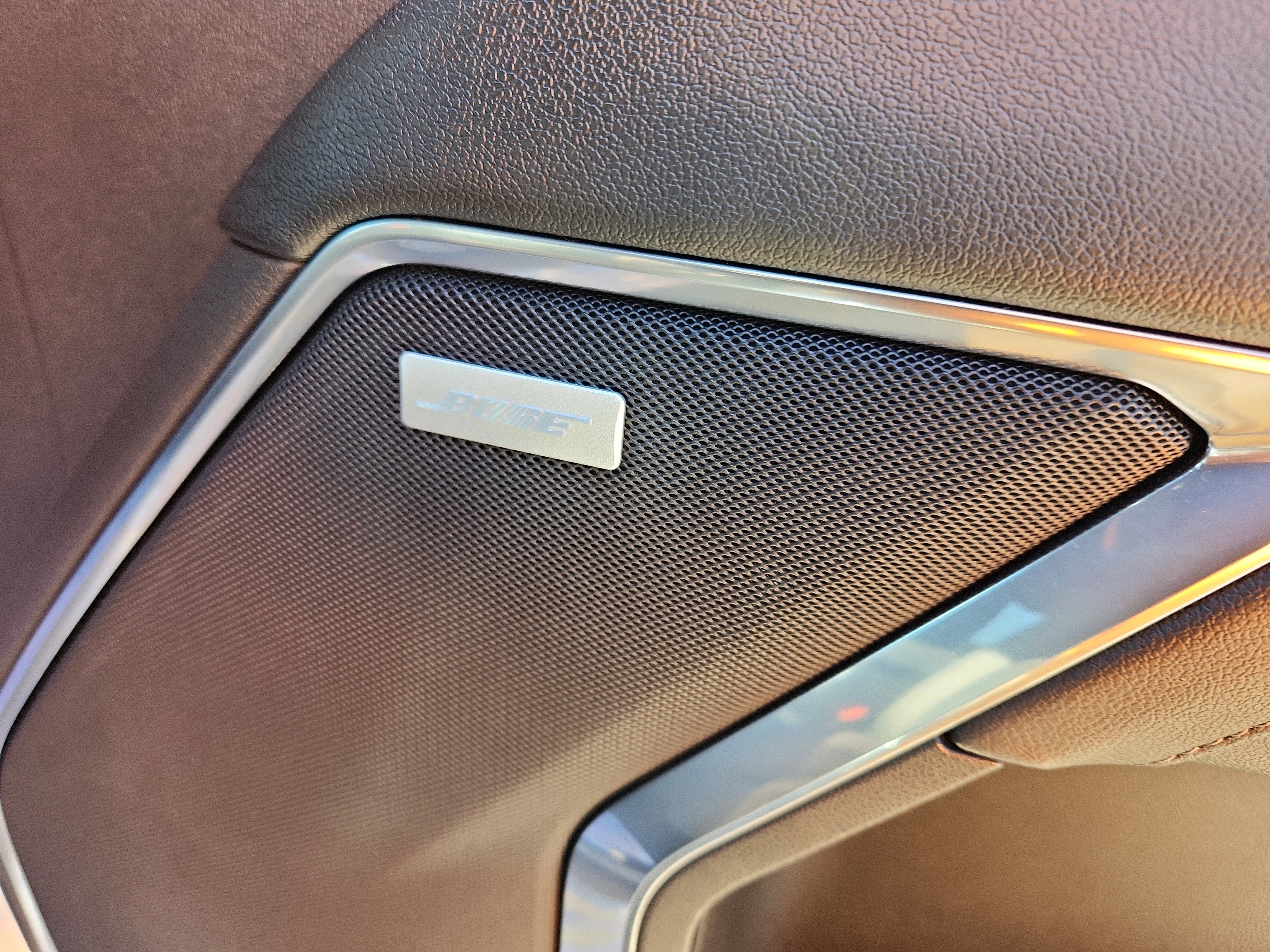 Used 2024 Chevrolet Silverado 2500 LTZ w/ LTZ Convenience Package image 40