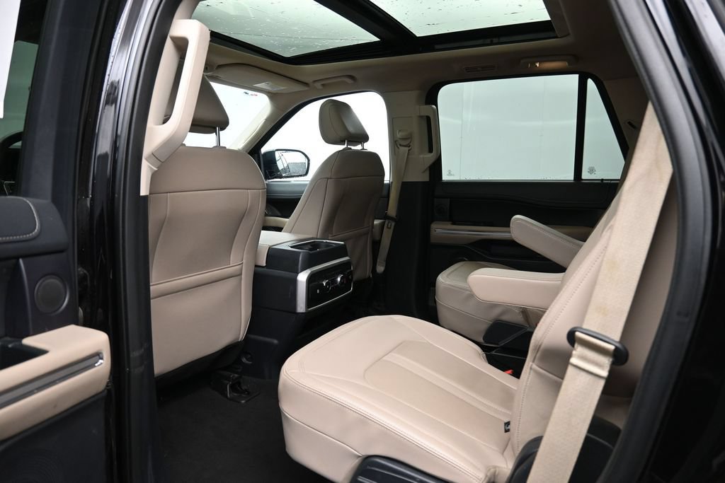 Used 2024 Ford Expedition Limited AWD/4WD image 26