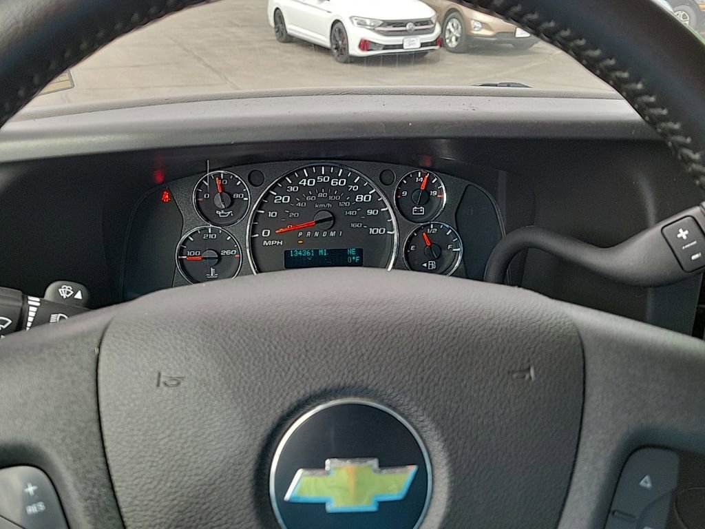 Used 2020 Chevrolet Express 3500 Extended w/ Driver Convenience Package image 8