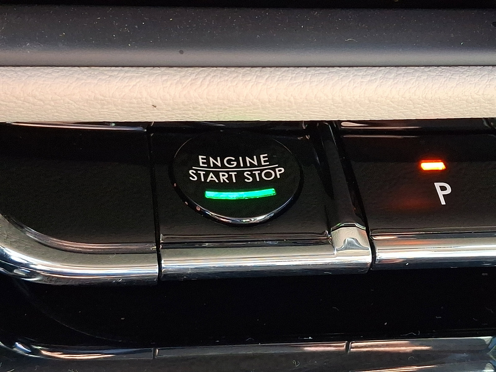 Used 2025 Lincoln Corsair Reserve image 22