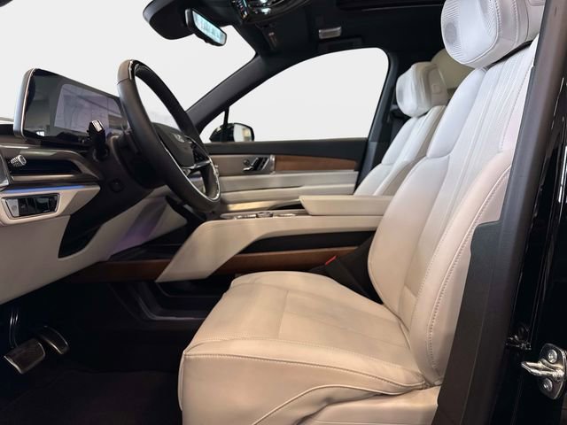 New 2026 Cadillac Vistiq Luxury AWD/4WD image 18